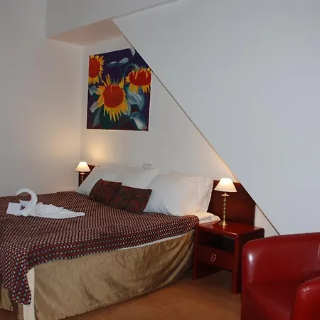 A1 Center Hotel