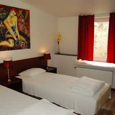 Hotel A1 Center 3*